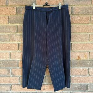 Investments Black Pinstripe High Rise Capris Size 14